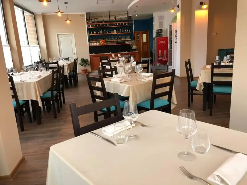 Restaurant nuntă Neamț – Mare e Monte